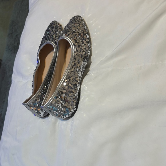 Source Unknown Silver Sequin Flats - Picture 4 of 4